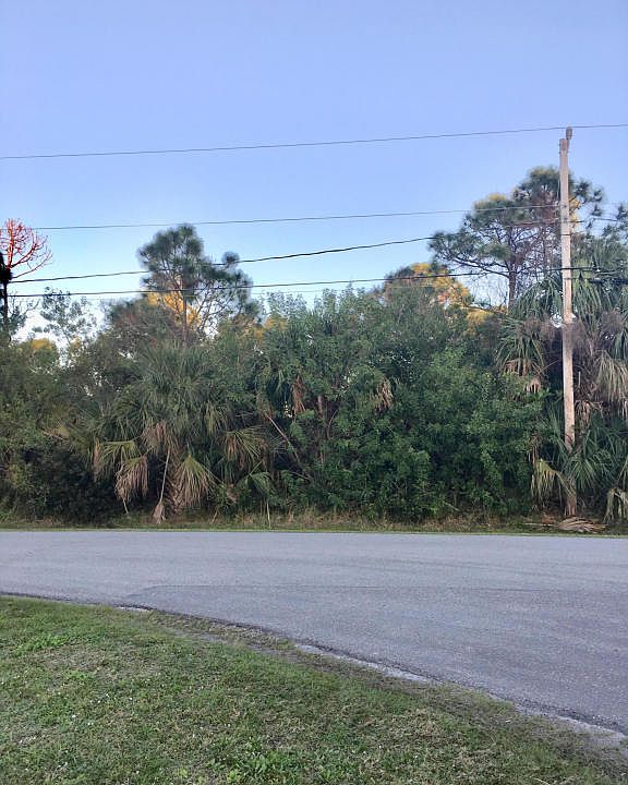 1st image of 2920 SE East Blackwell Dr