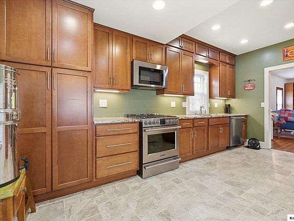 5th image of 107 Melick St