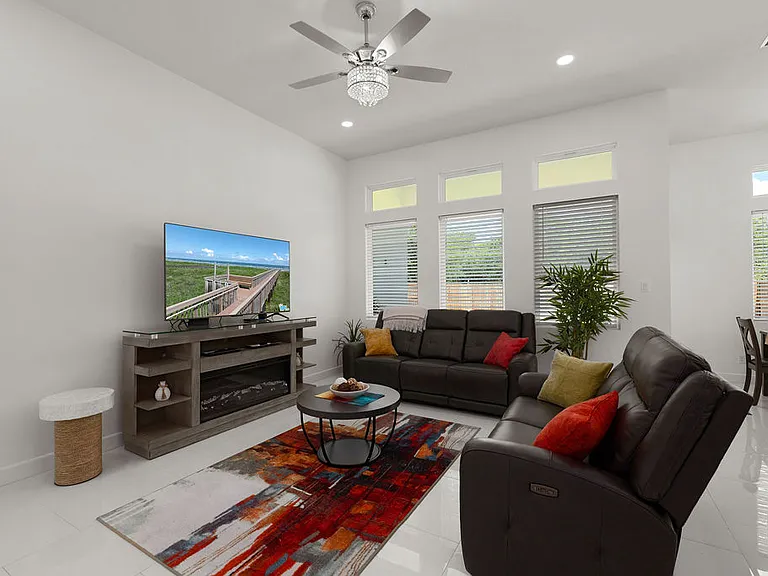 6001 N Playa Del Sol St — Photo 6