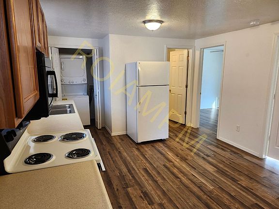 3rd image of 222 Carney St #226