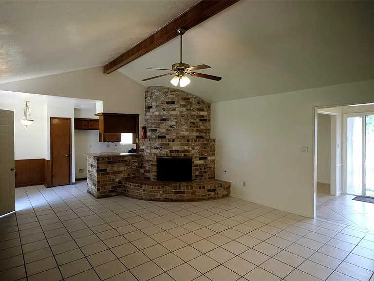 12515 Bexley Dr — Photo 6