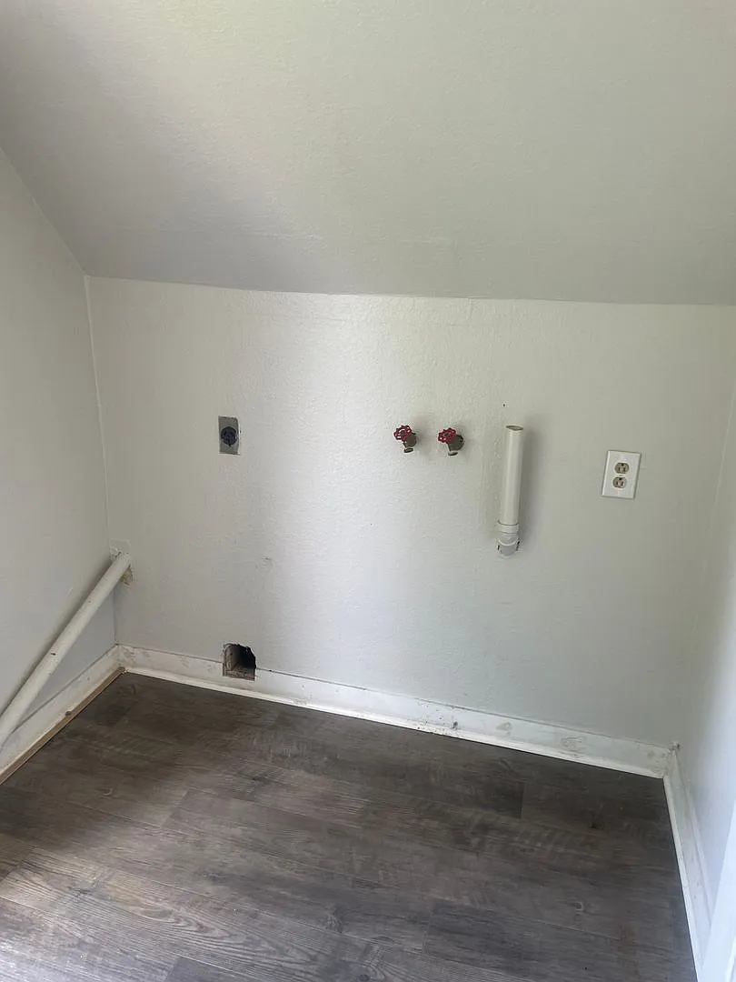 1 bed, 1.0 bath, $675 — Photo 3
