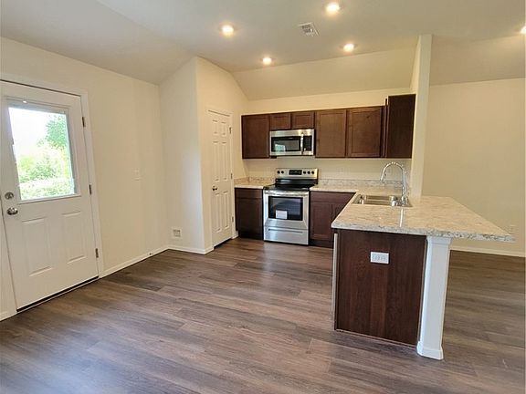 3rd image of 3511 N Scarlet Ln