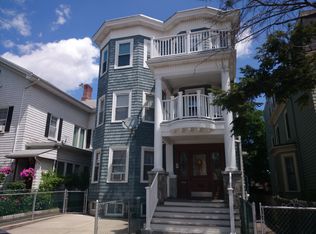 16A Mount Vernon St, Dorchester, MA 02125