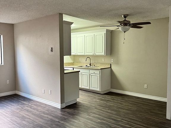 2nd image of 4776 Lamont St #4