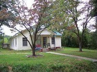 104 Old Roper Rd, Hendersonville, NC 28791