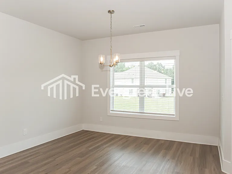 27497 McKenna Dr — Photo 4