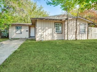 2909 Scottsbluff Dr, Dallas, TX 75228