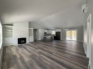 2 Cricket Ln, Kennebunk, ME 04043