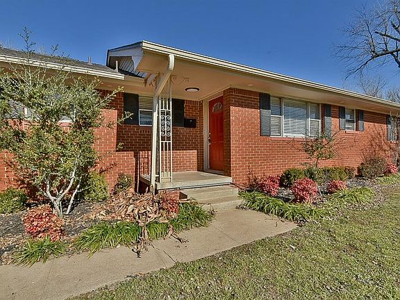 3rd image of 2417 Osborne Dr