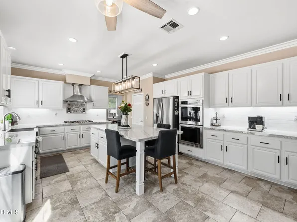 2273 Rudolph Dr, Simi Valley, CA 93065