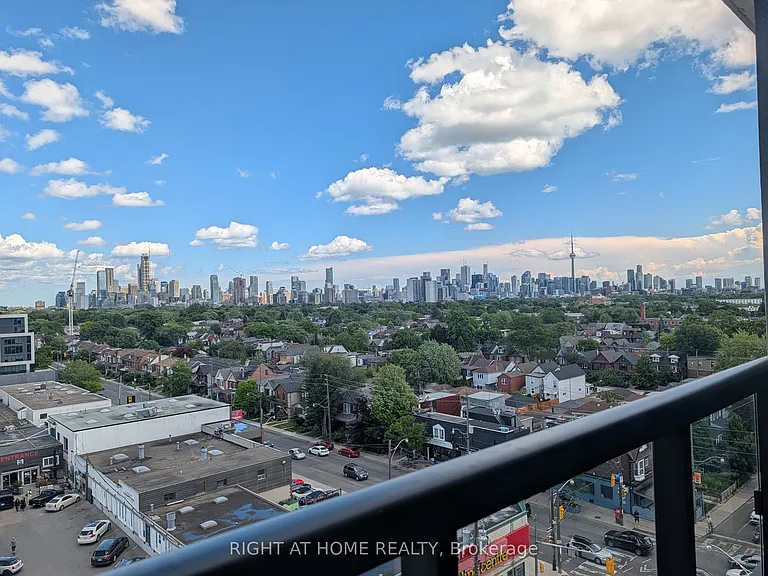 858 Dupont St #824 — Photo 6