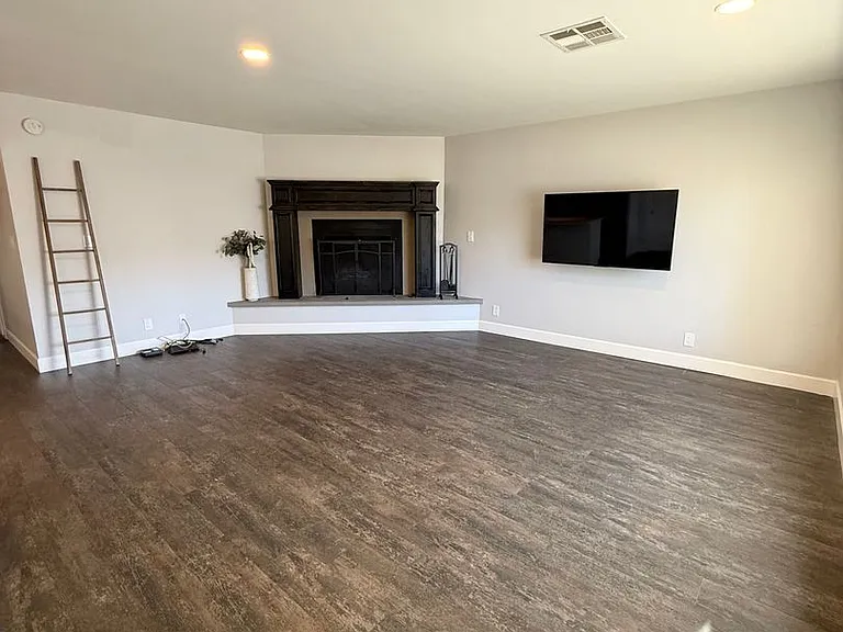 1984 Green Brook Ln — Photo 2