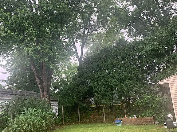 3rd image of 4318 Sheffield Rd