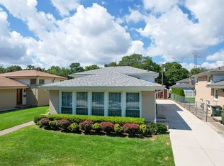 9310 Mason Ave, Morton Grove, IL 60053