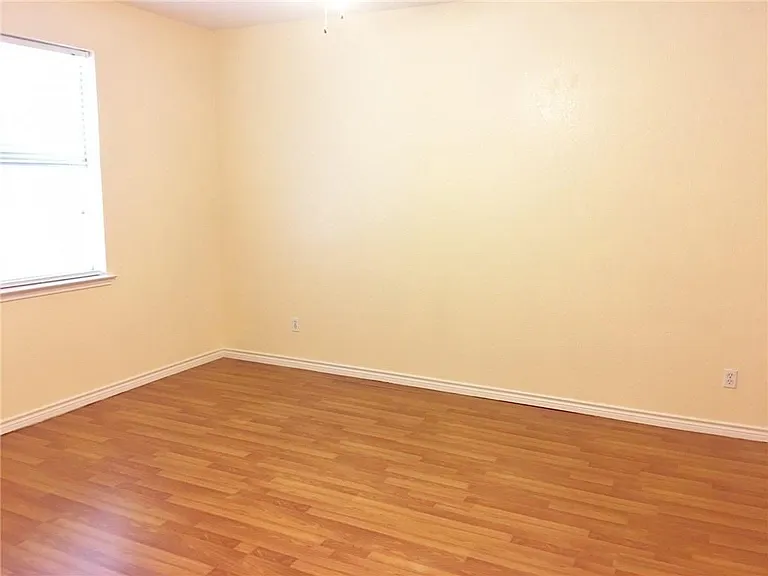 4212 Park Village Ct — Photo 5