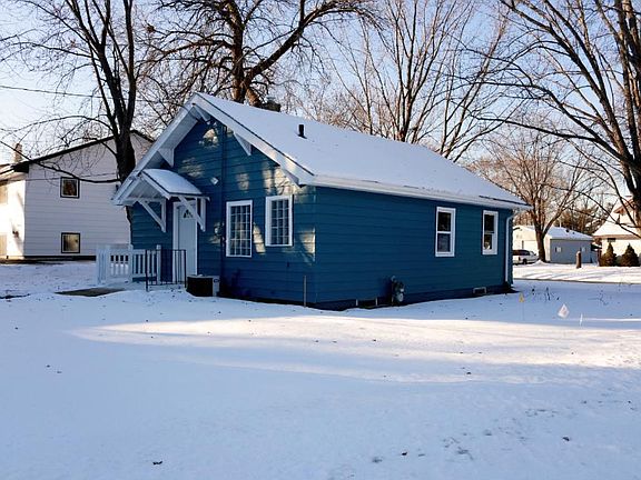 2nd image of 1728 Abel St N
