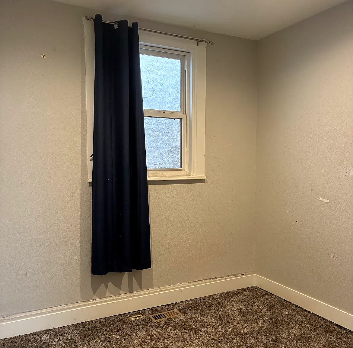 3 bed, 1700 sqft, $2,300 — Photo 4