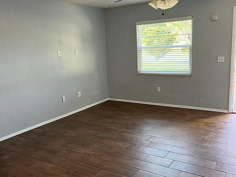 15 Laurel Oaks Cir — Photo 4