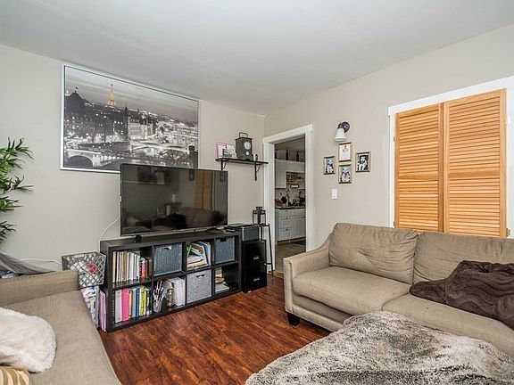 3rd image of 24 Blackstone St Floor 2
