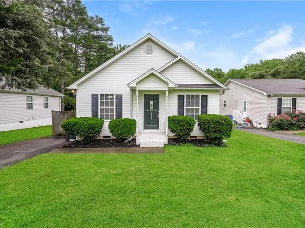 834 Donnell St, Kernersville, NC 27284