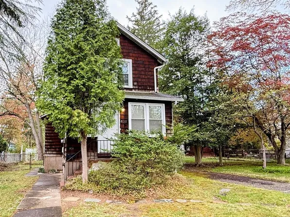 431 Cedar Ave, Paramus, NJ 07652