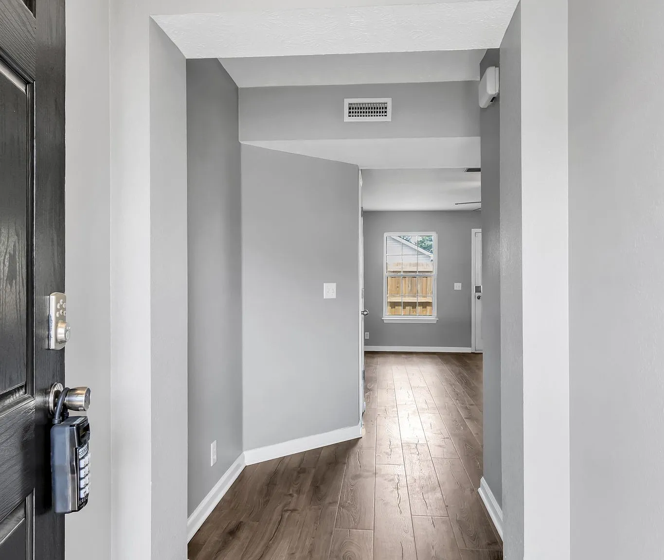 414 Arapaho Drive - 1 — Photo 4