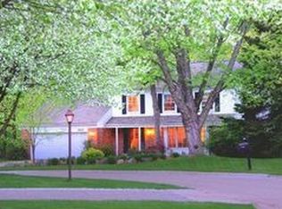 31427 Sleepy Hollow Ln, Beverly Hills, MI