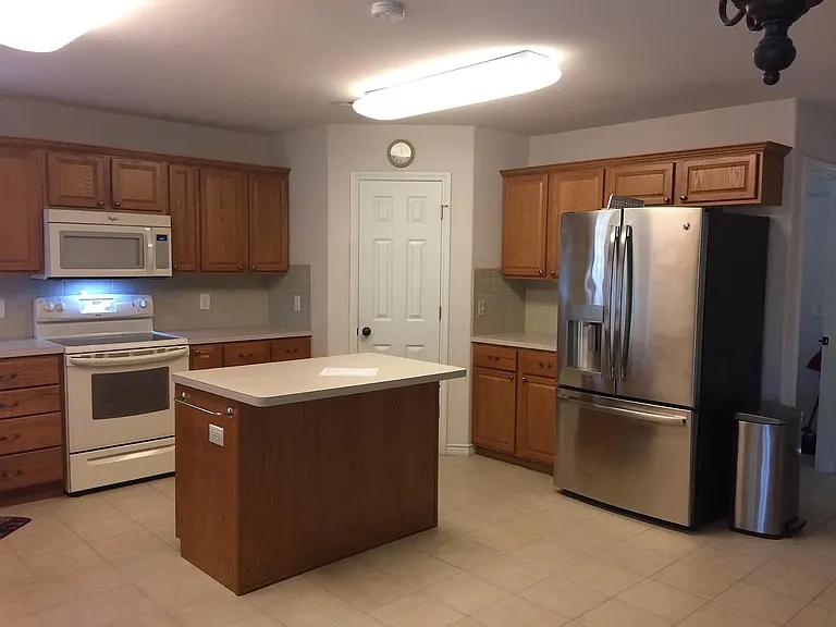 Hunters Glen Dr — Photo 9
