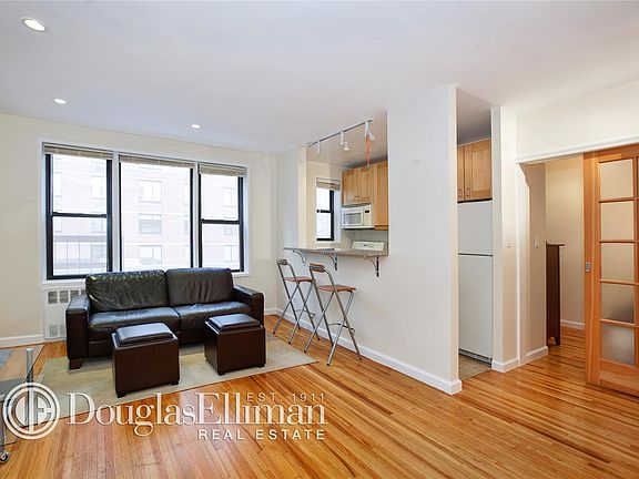2nd image of 400 W 58th St APT 6B