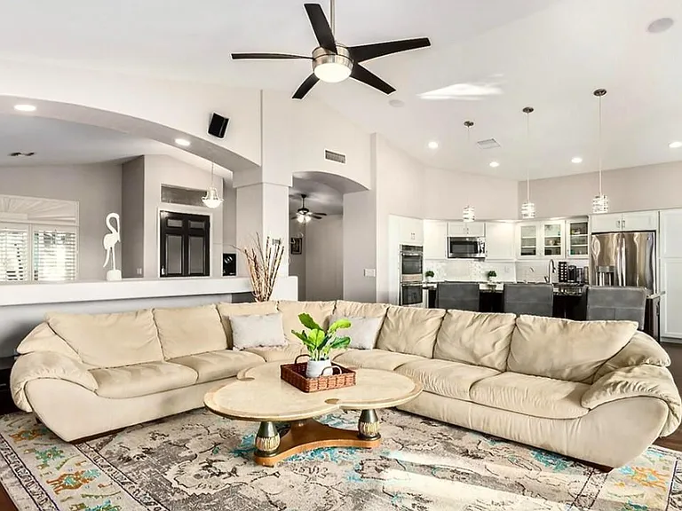 3530 S Meadows Dr — Photo 2