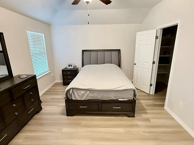1638 Comfy Way — Photo 9