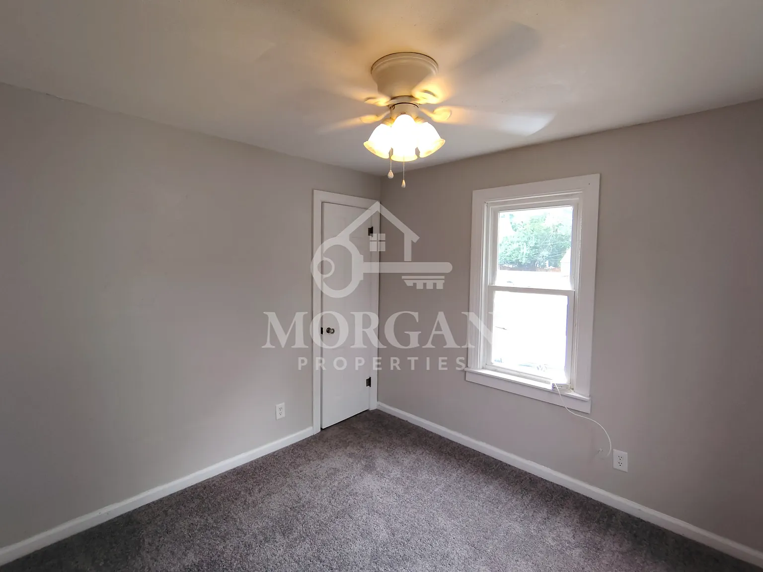 917 E 8TH ST - 2 — Photo 2