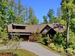 14 Cherokee Orchard Ct, Fairview, NC 28730