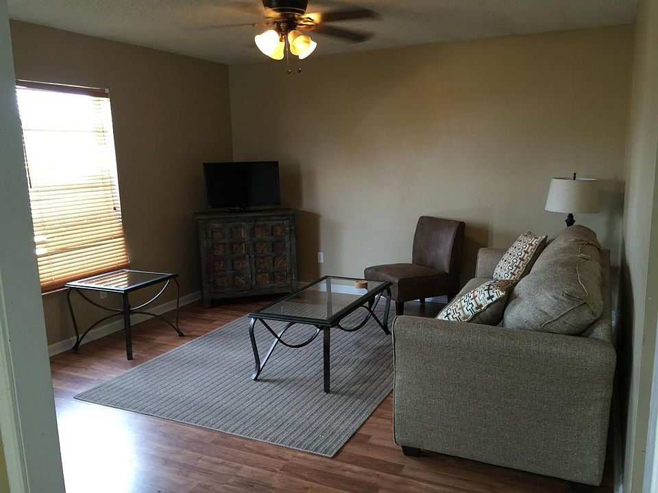1st image of 1737 N Tallowood Dr