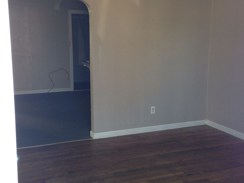 1st image of 108 N Stewart Ave