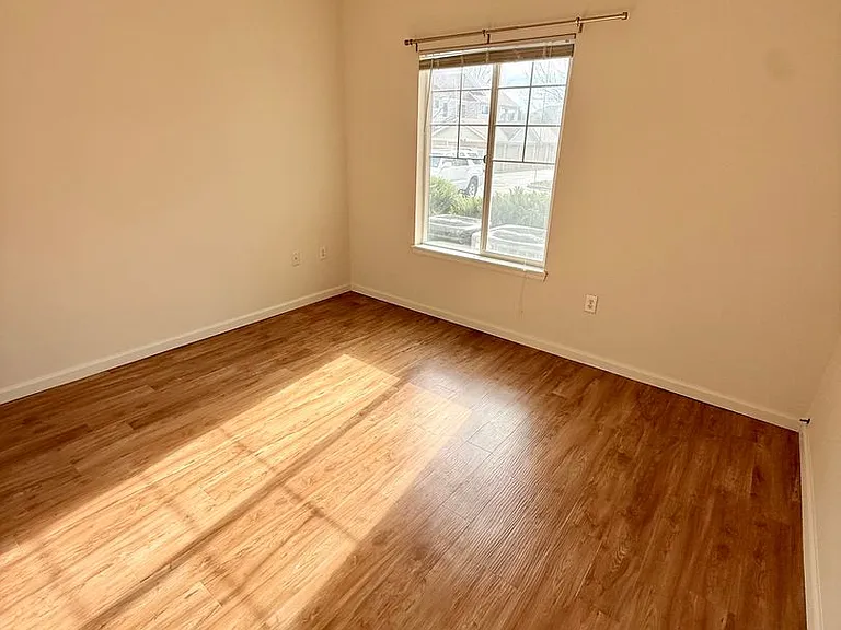 4675 Hahns Peak Dr #101 — Photo 15