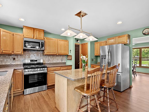 5th image of 6527 Sussex St