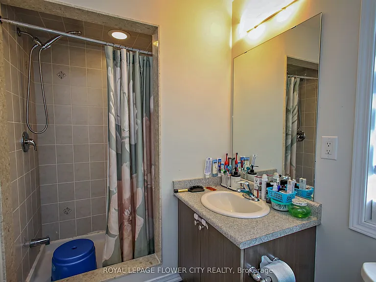 81 Baffin Cres — Photo 29