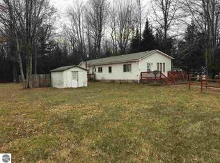 5744 River Valley Dr, Prescott, MI 48756