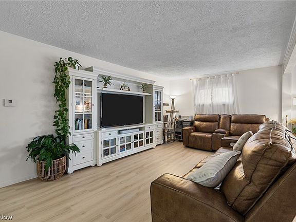 4th image of 5789 E Law Rd