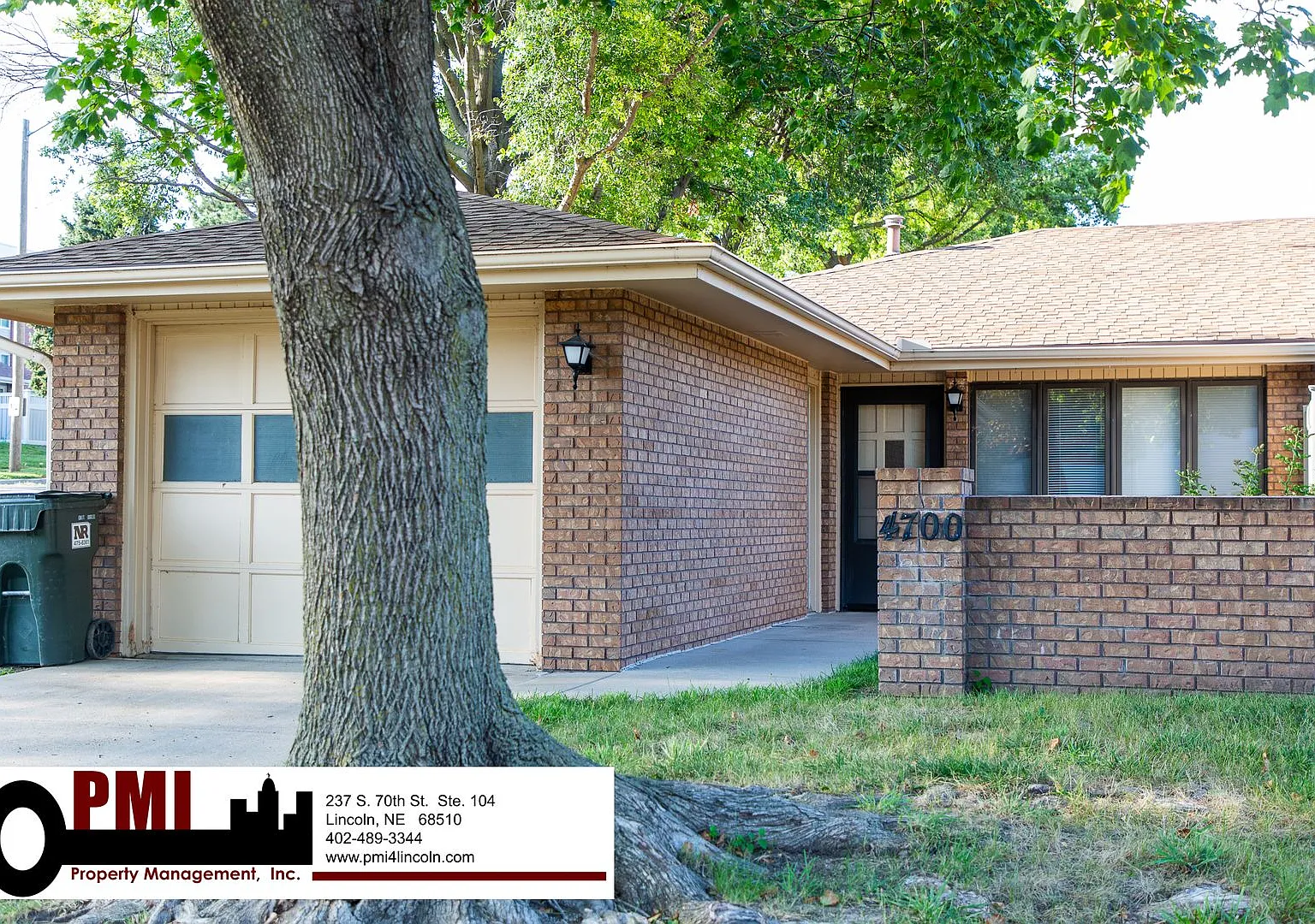 2 Bedroom and 1 Bathroom Town House Available to tour September 1st, 2026! — Photo 1