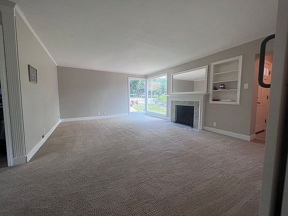 3rd image of 1611 Francis Ave