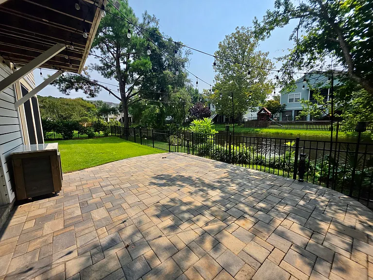 3518 Stockton Dr — Photo 46