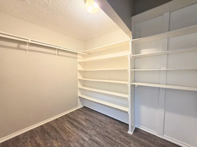8562 Serene Ridge Dr — Photo 18