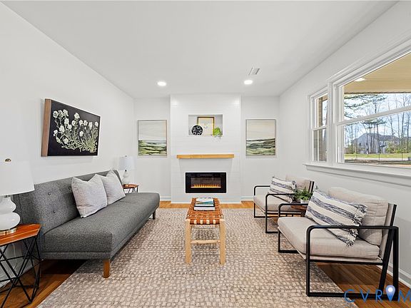 3rd image of 2013 Otterdale Rd