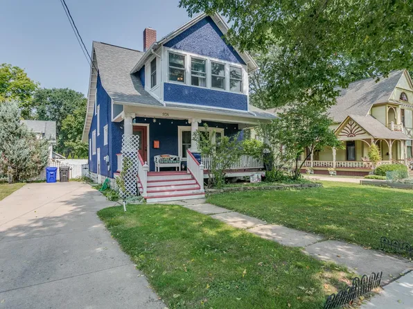 938 E Pacific St, Appleton, WI 54911