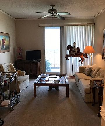 4th image of 1 Towers Park Ln APT 1805