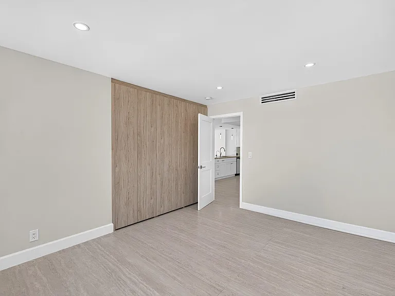 209 N Fort Lauderdale Beach Blvd #8A — Photo 30