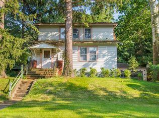 242 Grandview Ave, North Caldwell, NJ 07006